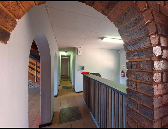 BUSINESS PROPERTY TO RENT IN DOORNKLOOF